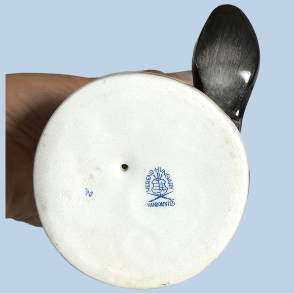 Herend Hungary - Boy in Boots Hand Painted Porcelain Figurine - Stamped - Picture 9 of 11